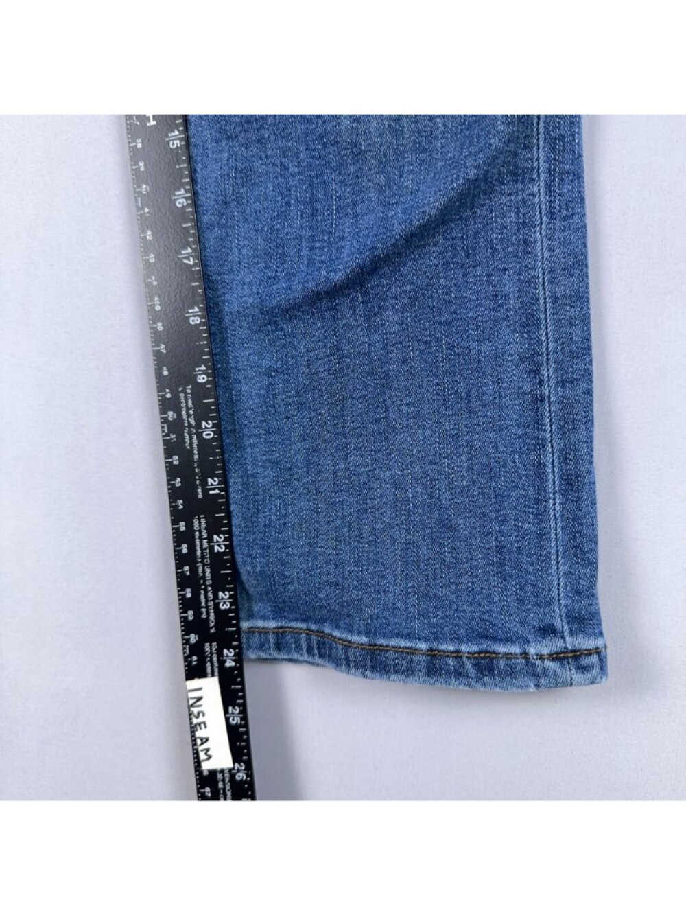 7 For All Mankind Austyn Jeans Men Size 10 Straight Leg Mid Rise Medium Wash - Picture 11 of 13